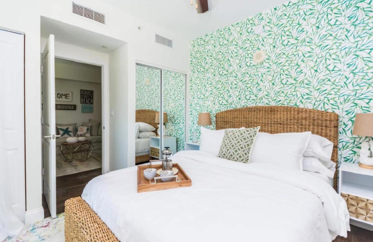 Tropical Coastal Resort Boynton Beach Bagian luar foto
